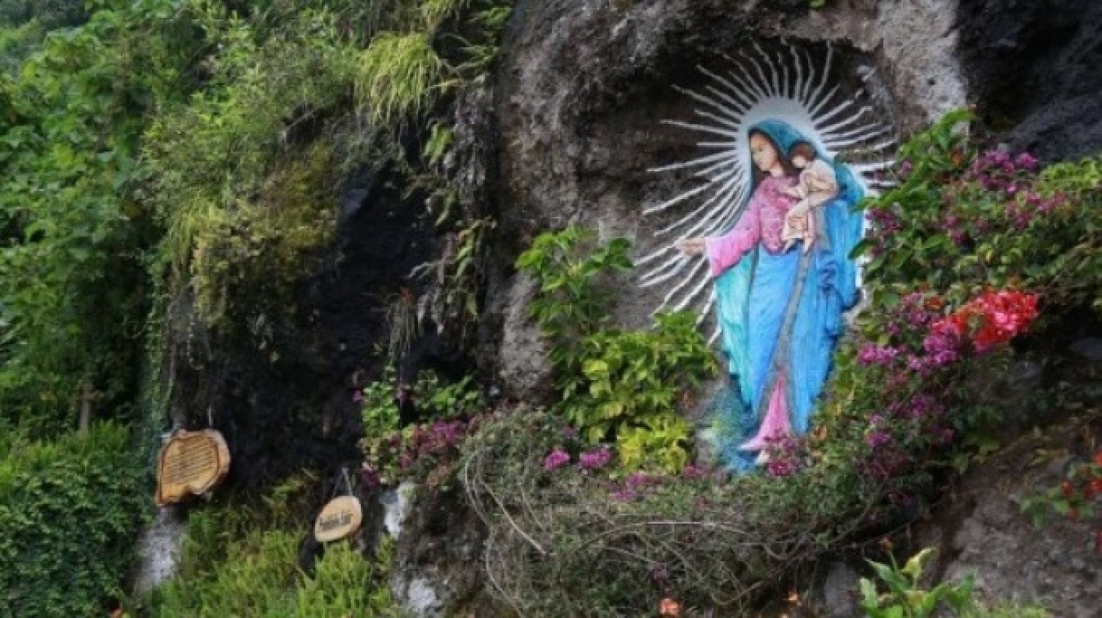 Baños y Sus Leyendas: Historias Místicas Entre Montañas y Cascadas