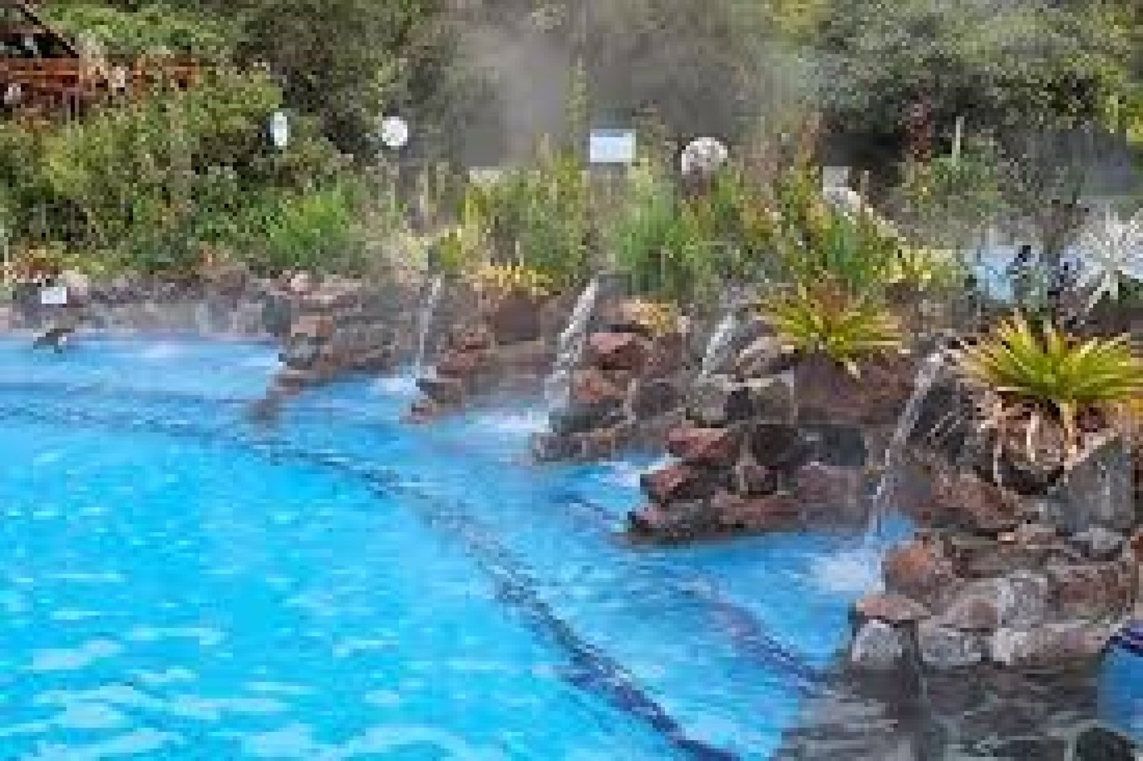Aguas Termales en Ecuador: Relajación Natural entre Volcanes y Bosques