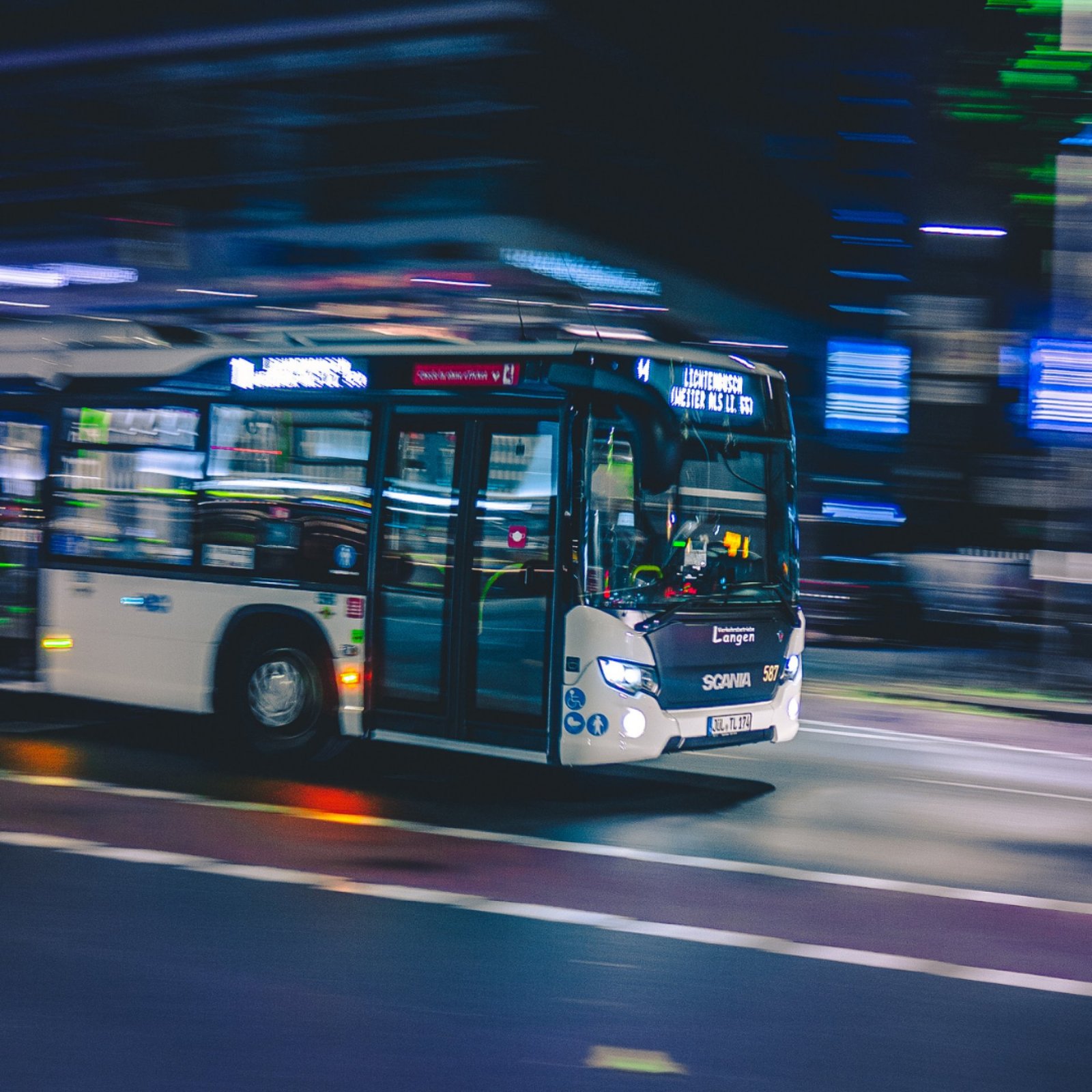 Todo lo que necesitas saber para viajar a Banos en bus