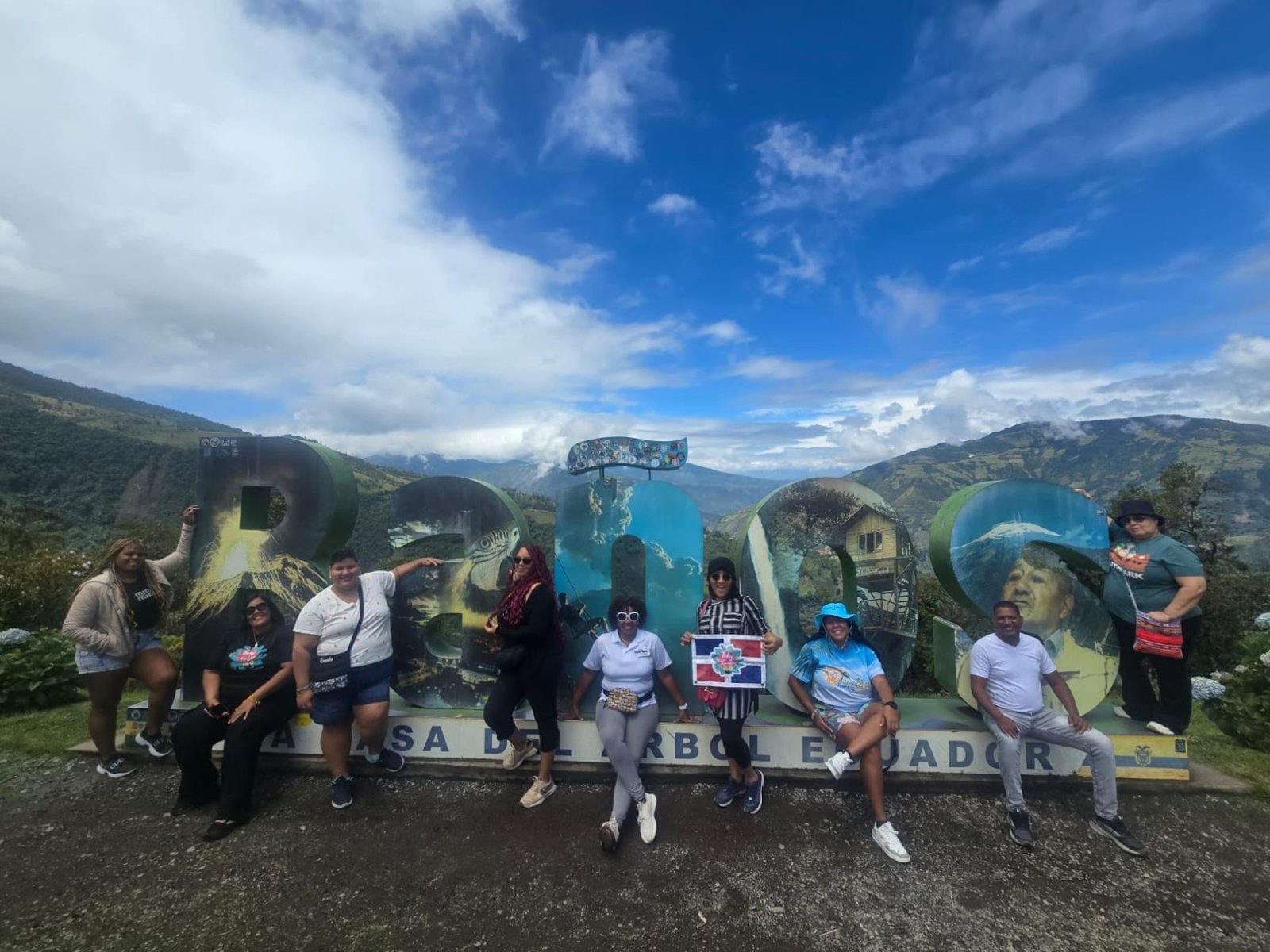 How Much Money Do I Need Per Day in Ecuador? Complete Budget Guide