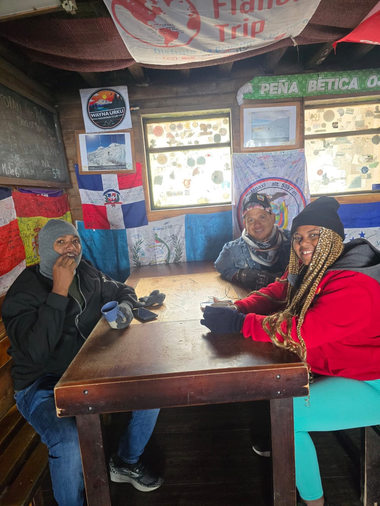 Guía Completa para Escalar el Volcán Cotopaxi: Todo lo que Debes Saber Antes de tu Ascenso