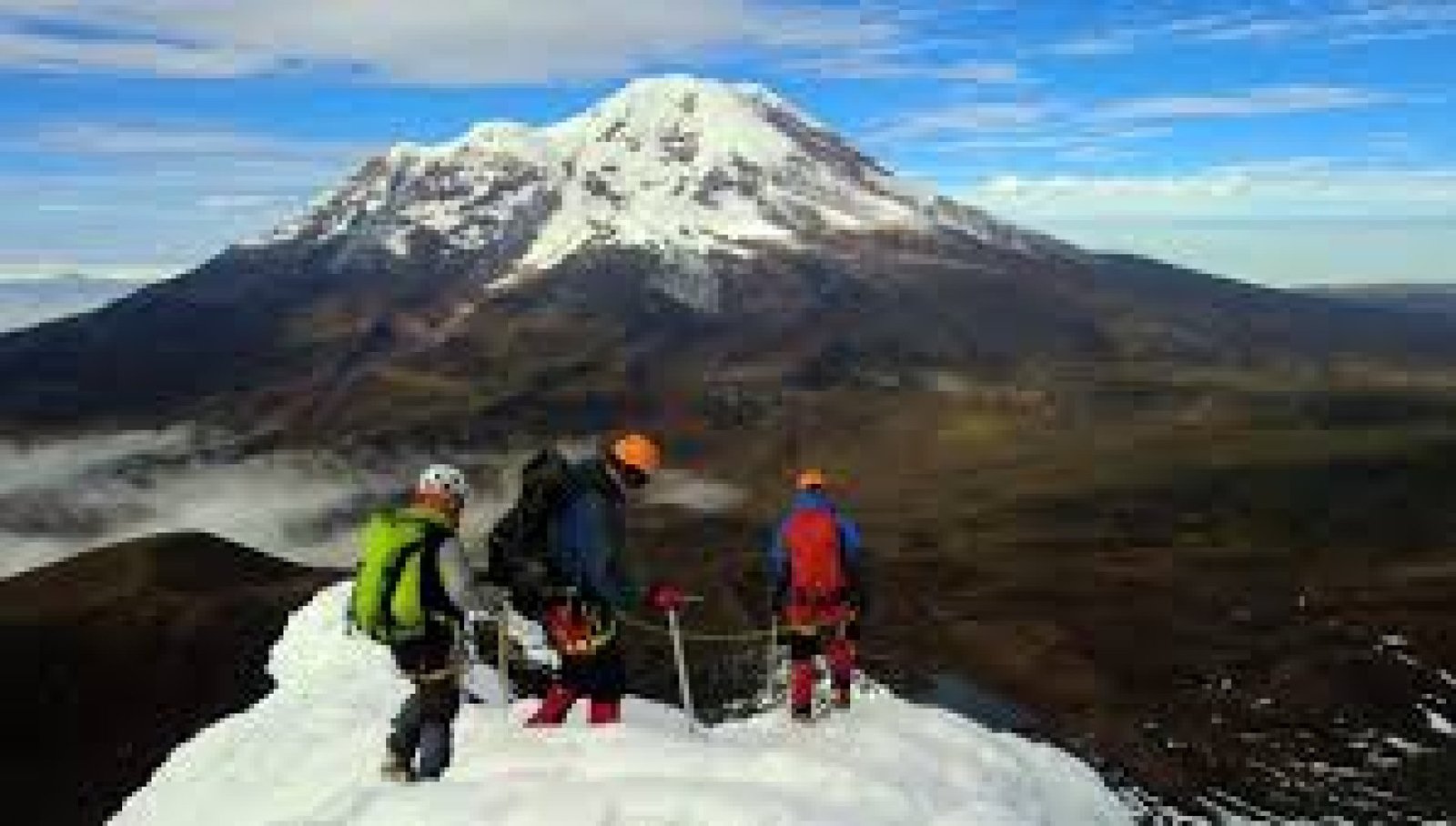 El Sendero al Volcán Carihuairazo: Aventura en los Andes Ecuatorianos