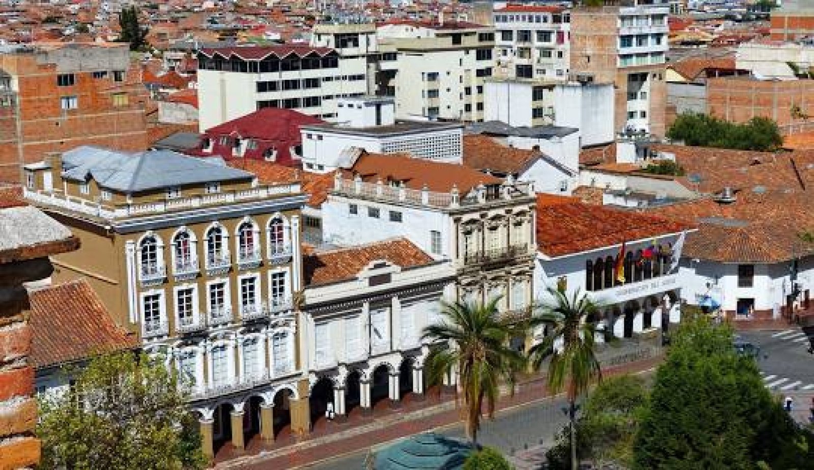 La Ciudad de Cuenca: Un Tesoro Colonial en el Corazón de Ecuador