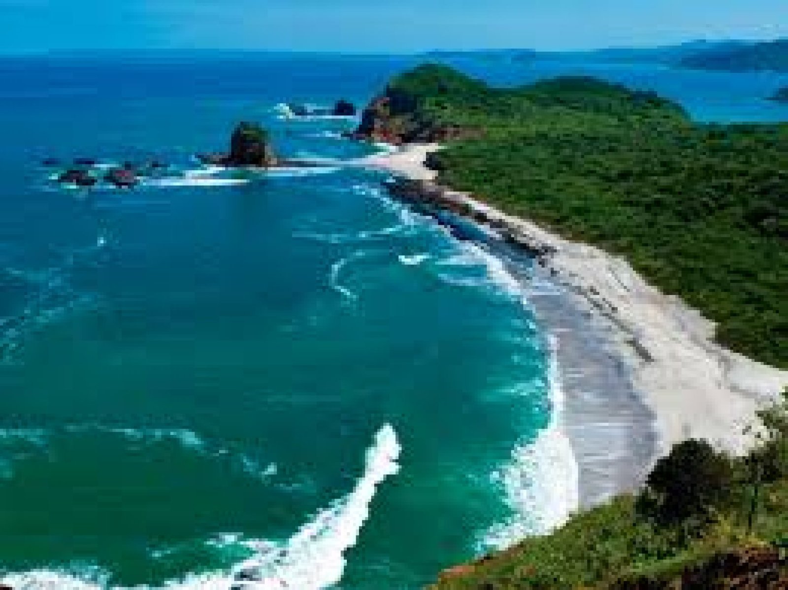 The Coast of Ecuador: Beaches, Culture, and Adventure on the Pacific