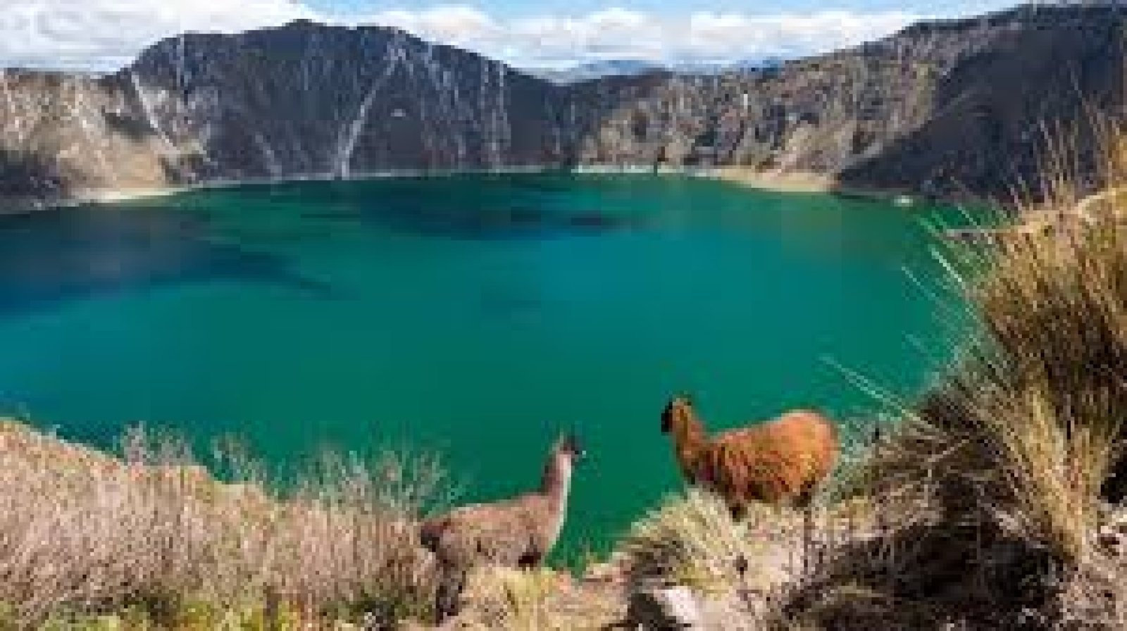 Laguna de Quilojalo: el espejo escondido entre montañas de Cotopaxi