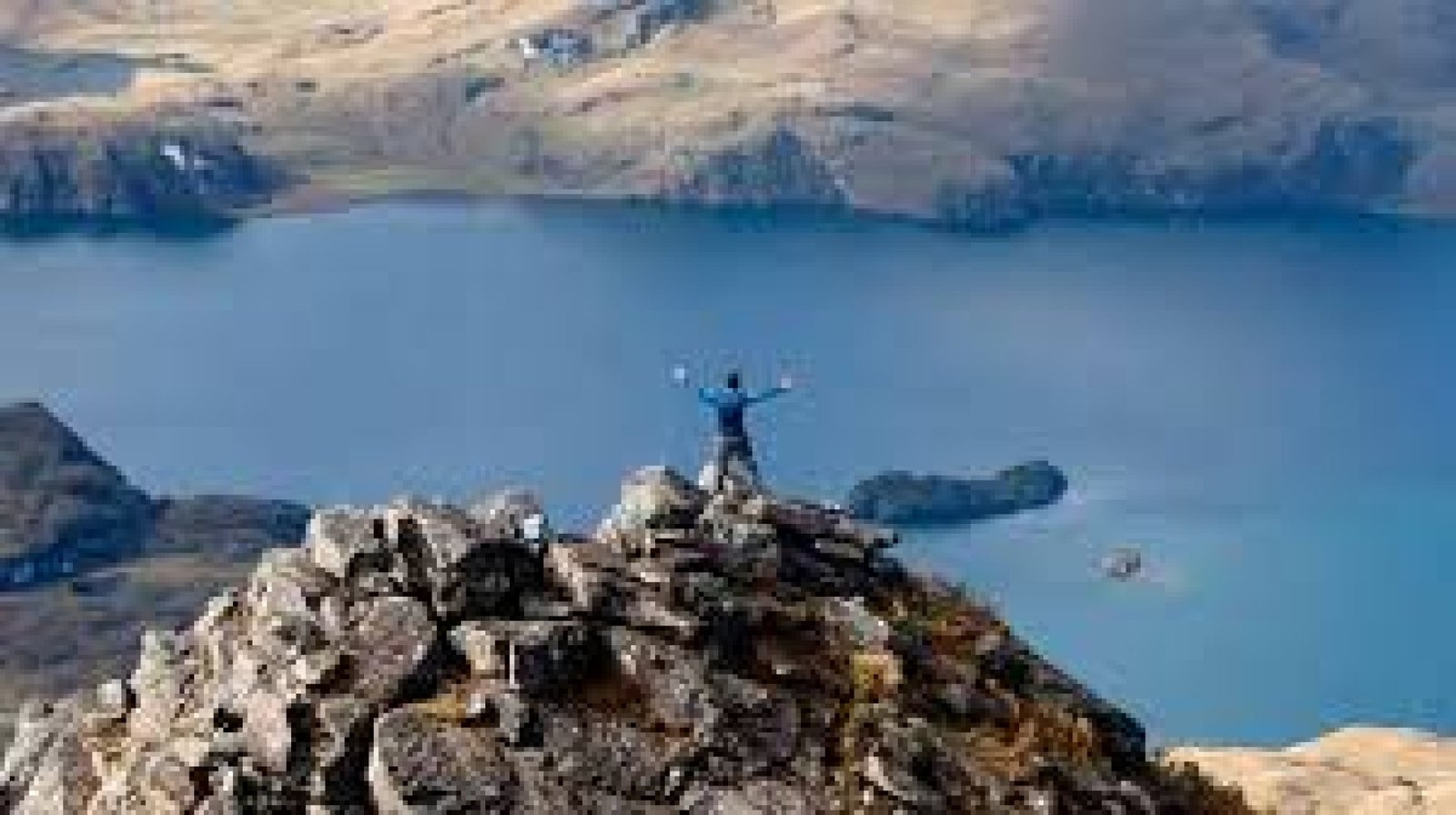Hidden Lakes of the Ecuadorian Highlands: Natural Treasures to Discover