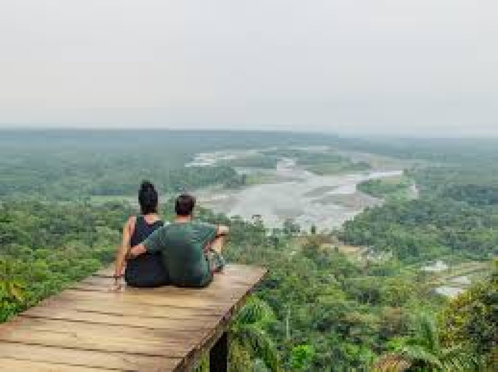 Hidden Viewpoints of the Amazon: Elevated Landscapes in Ecuador’s Rainforest