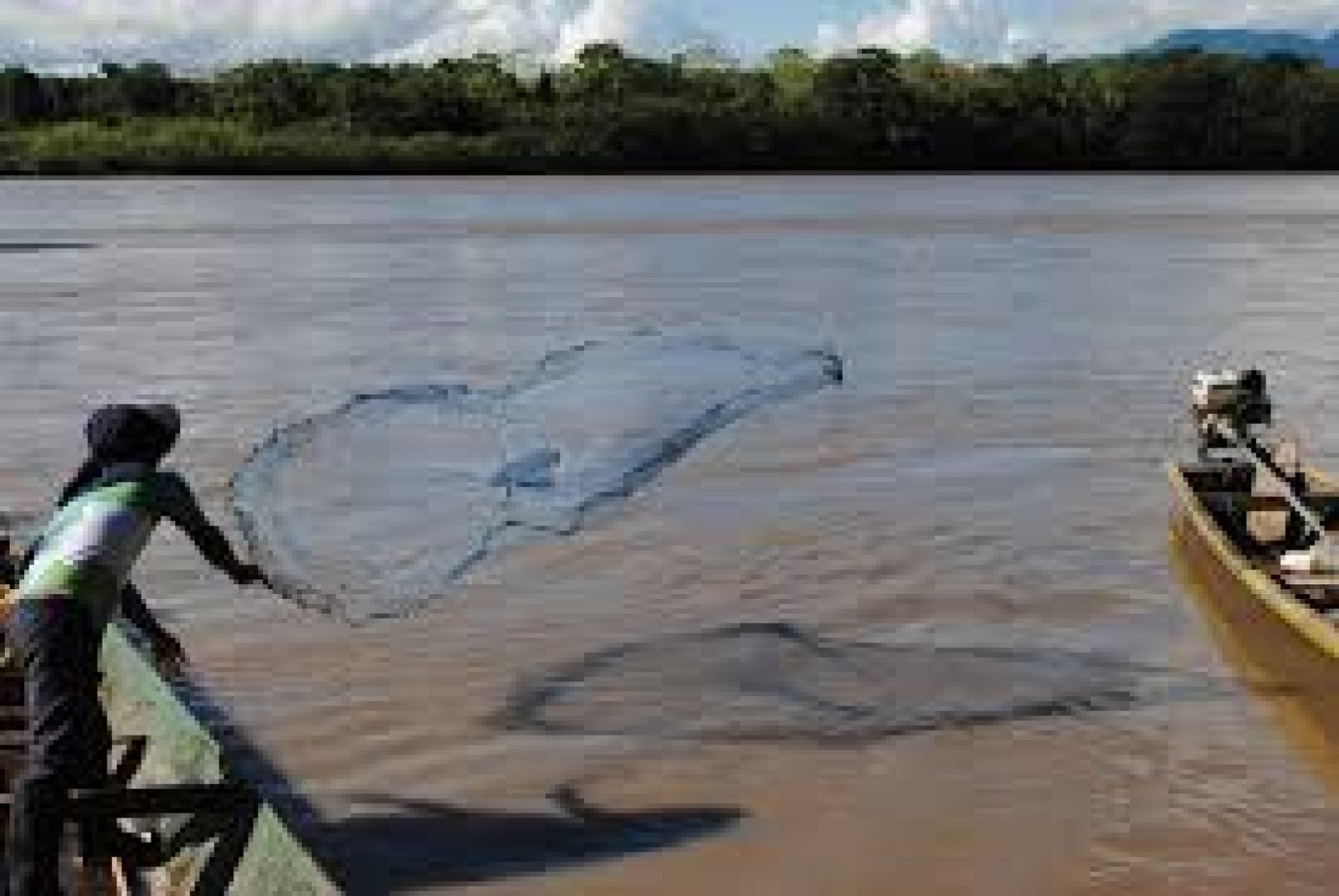 Artisanal Fishing with Shuar Communities in the Ecuadorian Amazon