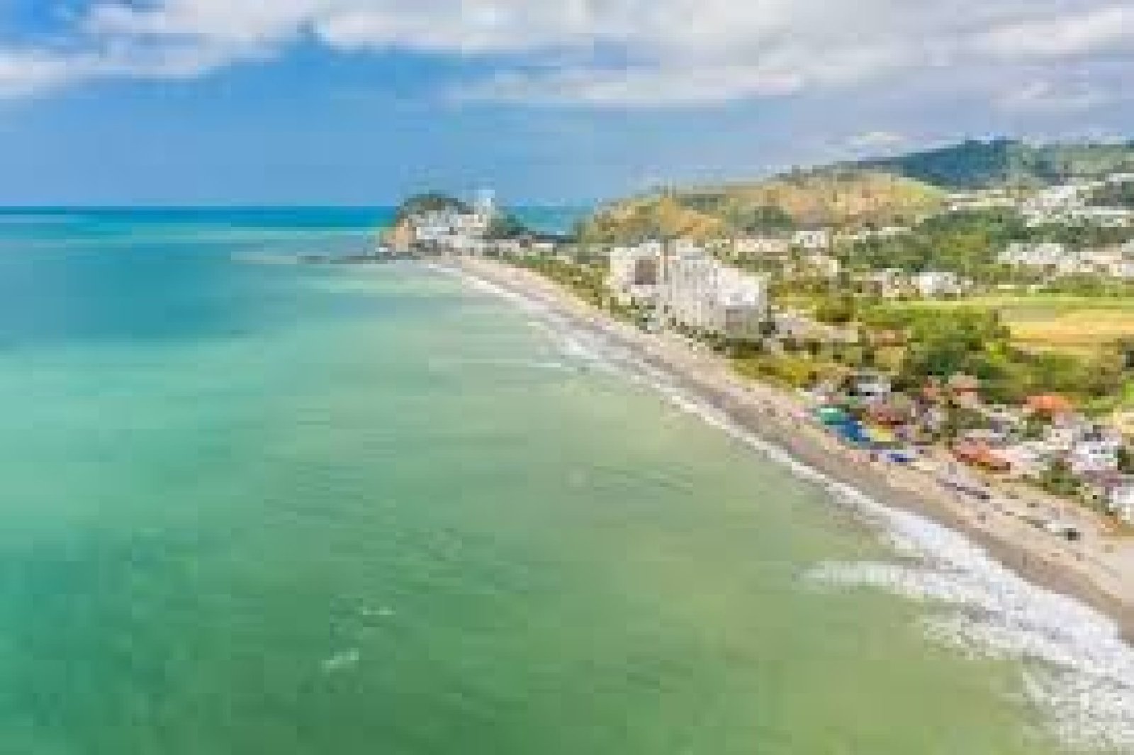 Same Beach: tranquility and relaxation on Ecuador’s northern coast