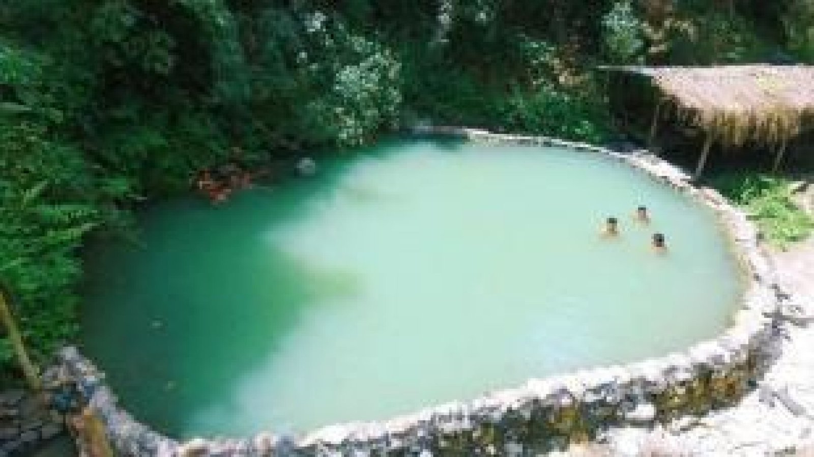 Volcano and Hot Spring Routes in Ecuador: Adventure and Relaxation