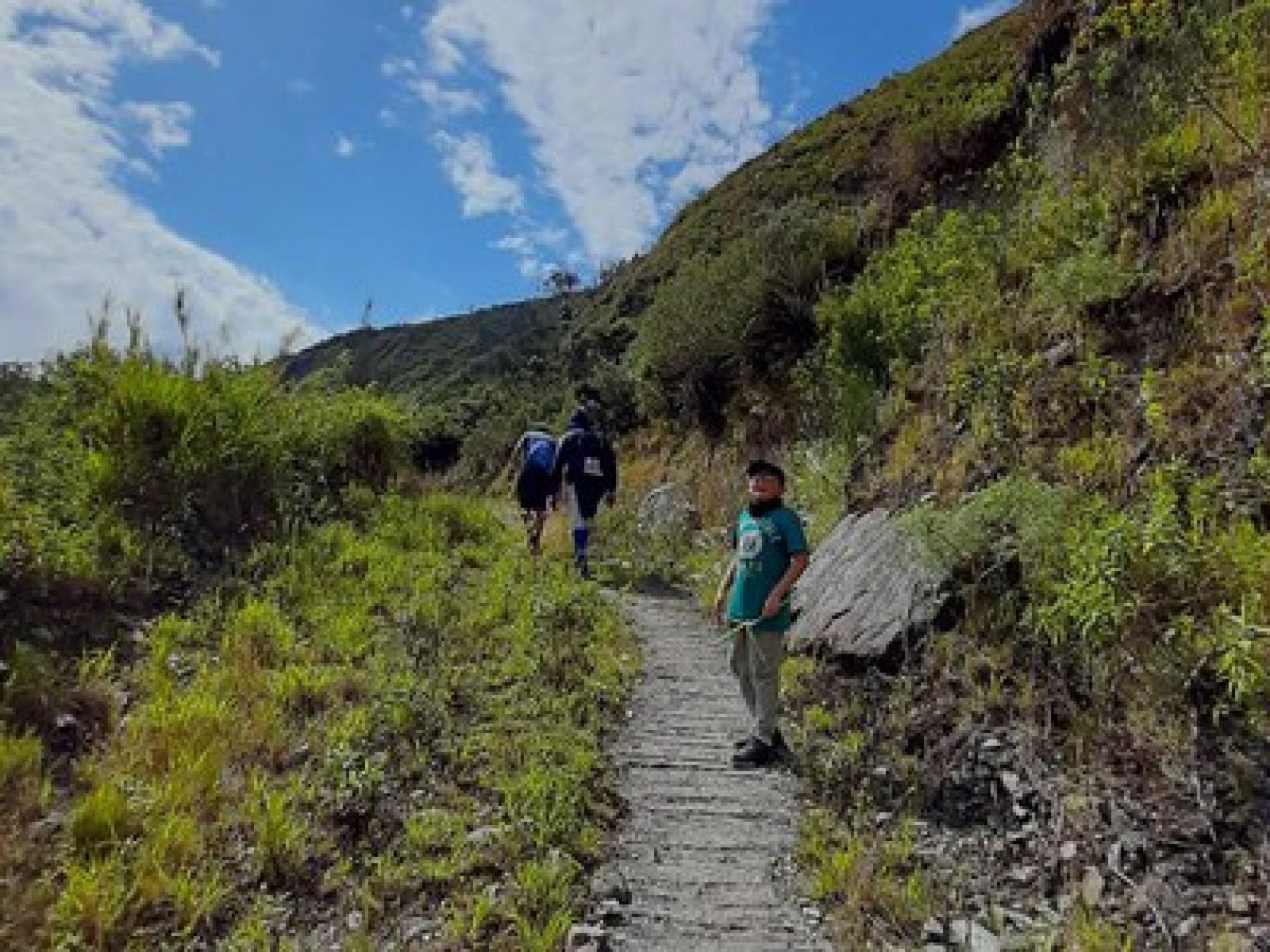 Rutas poco conocidas cerca de Baños para caminatas inolvidables