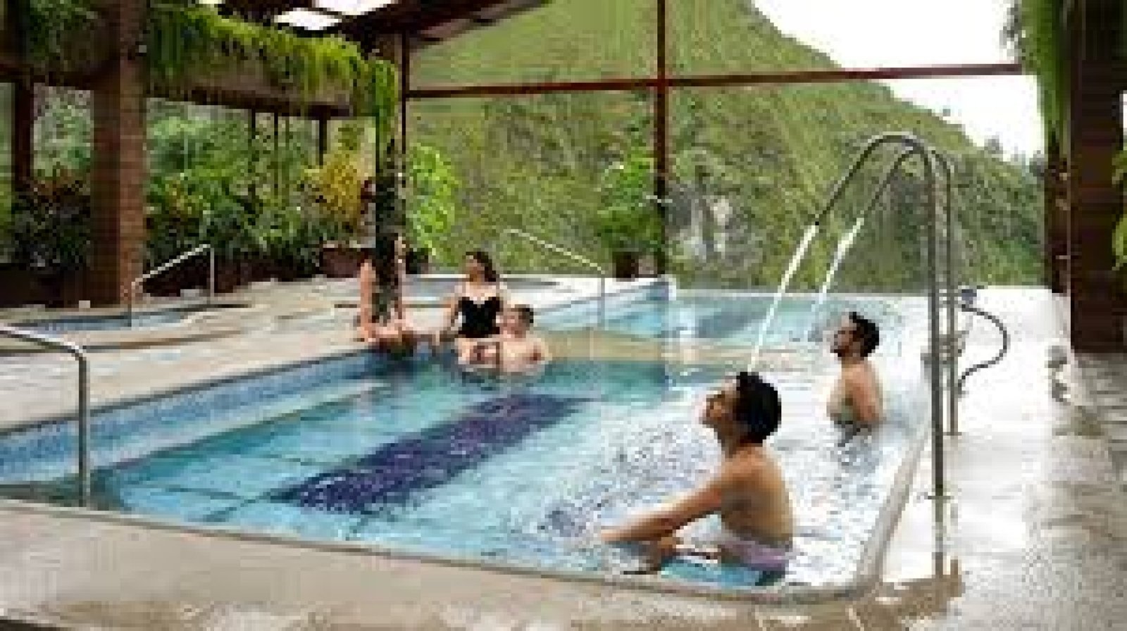 Tour romántico en Baños: spa termal, columpio y cena con vista