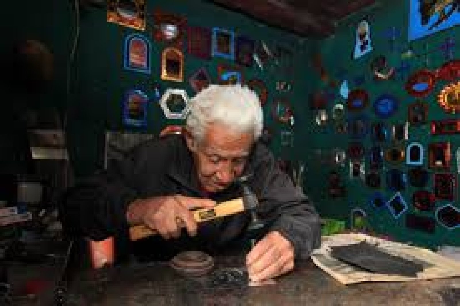 Forgotten Artisan Workshops in Ecuador: Discovering Ancestral Crafts
