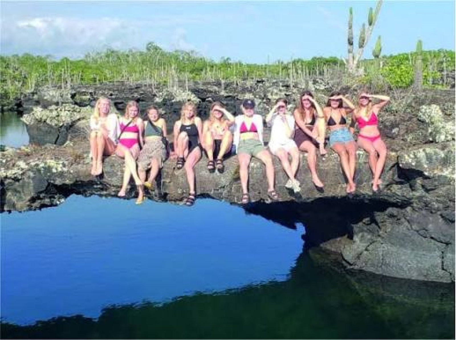Tour Los Túneles Isabela Galápagos | Turismo Ecuador 24