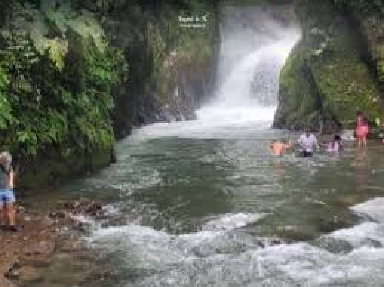 Nambillo Waterfall Tour: Adventure and Nature in Pichincha, Ecuador