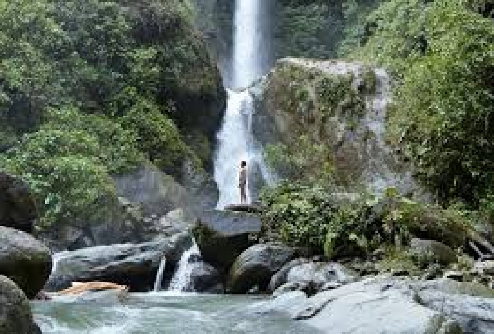 Tour a las Cascadas de Baños: adrenalina, naturaleza y aventura en Ecuador