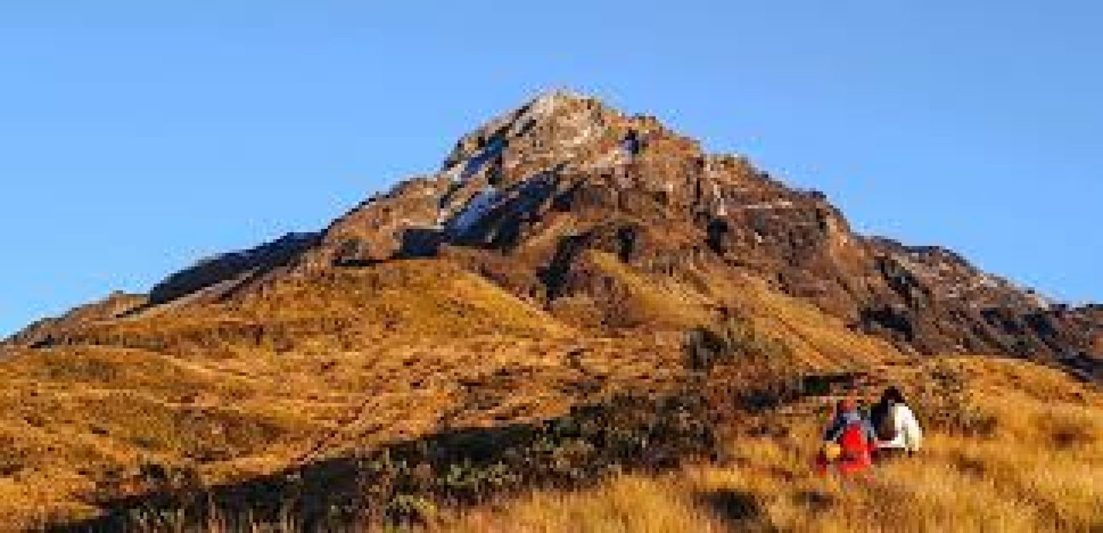 Tour al Volcán Cotacachi: senderismo y paisajes andinos en Imbabura