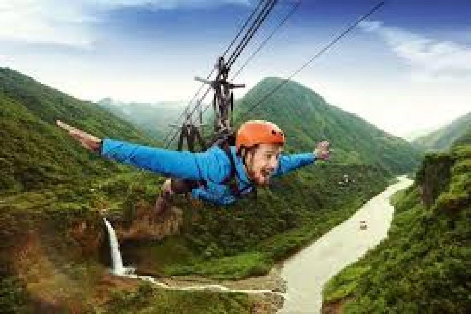 Turismo de aventura en Baños: adrenalina entre cascadas y montañas