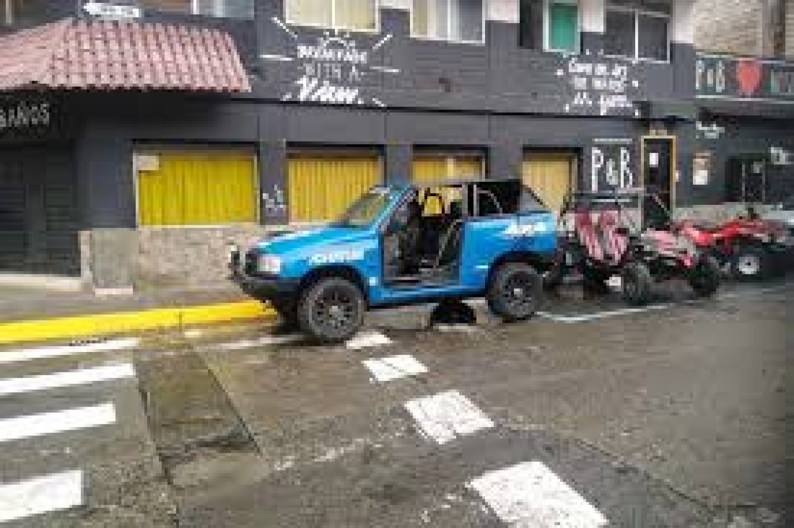 5 razones para hacer un tour en buggy o bicicleta por Baños de Agua Santa