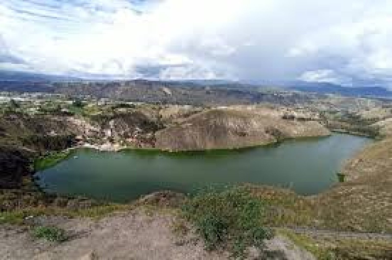 La Laguna de Yambo: El Misterio y Encanto del 
