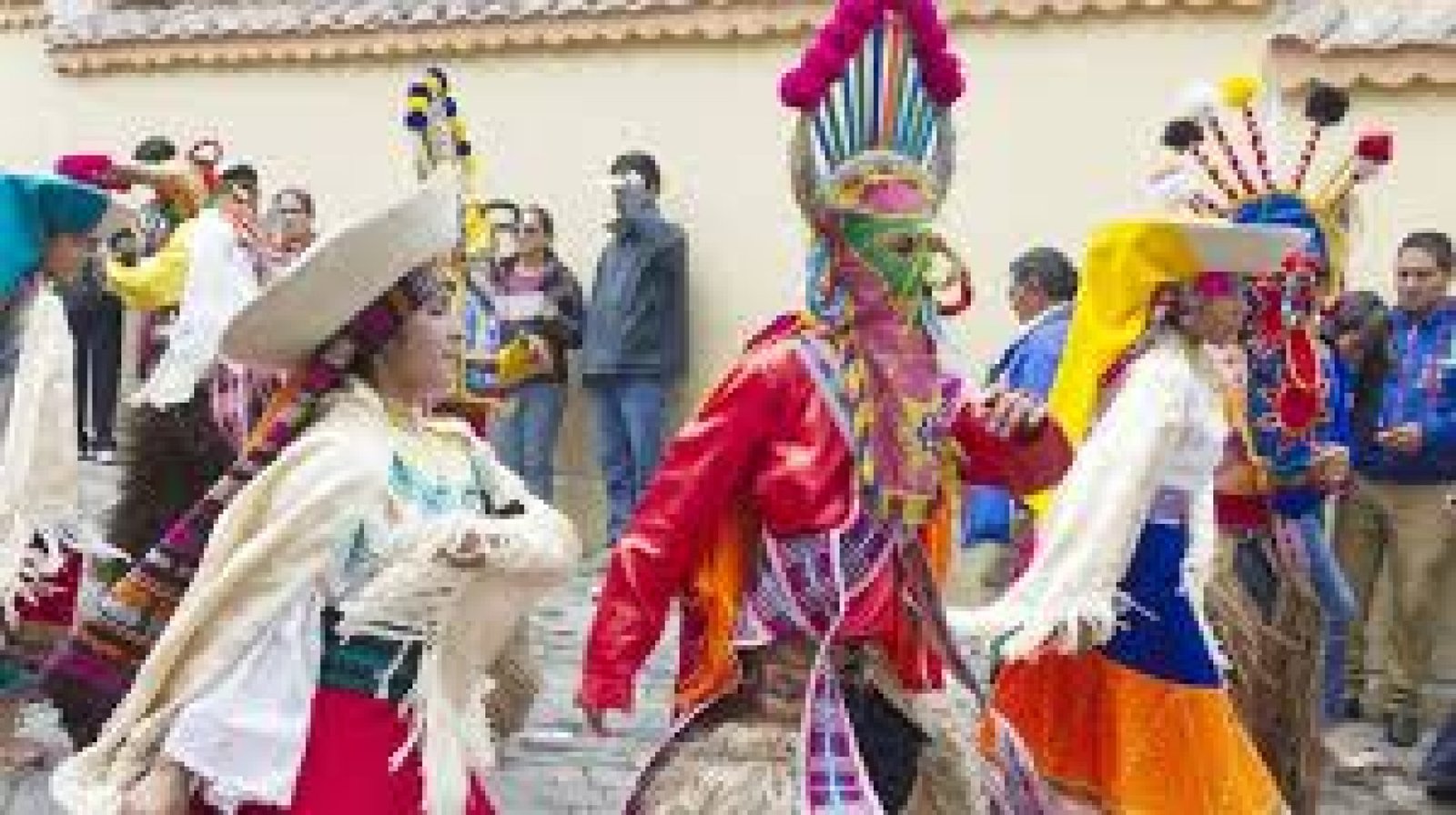 El Encanto del Carnaval de Guamote: Tradición, Color y Cultura en Ecuador
