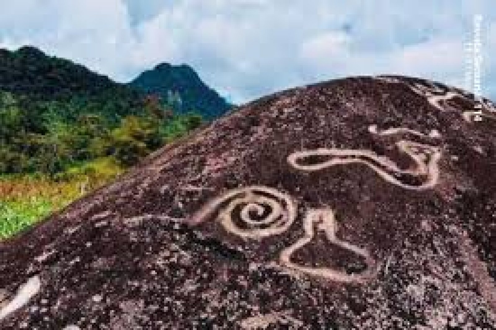 The Mysterious Petroglyphs of Chordeleg: Ancient Art in Ecuador