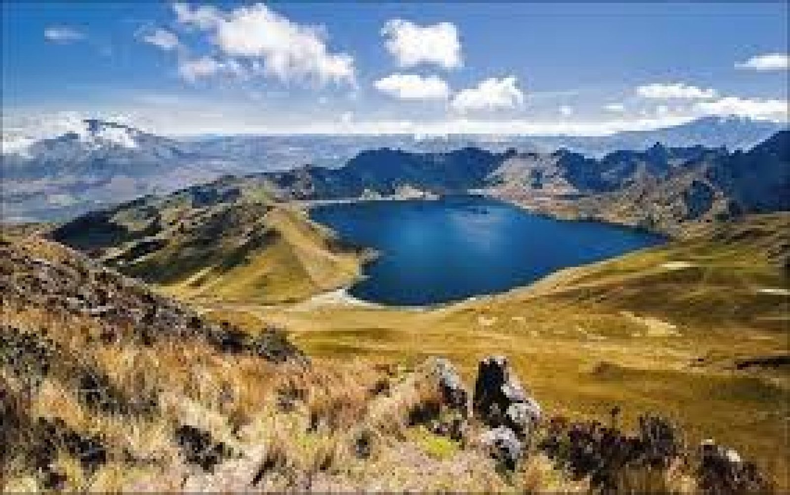Las Lagunas de Mojanda: Espejos Andinos entre Montañas