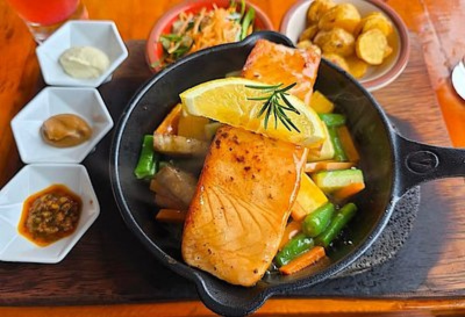 Best Restaurants in Baños Ecuador: Where to Eat in 2026