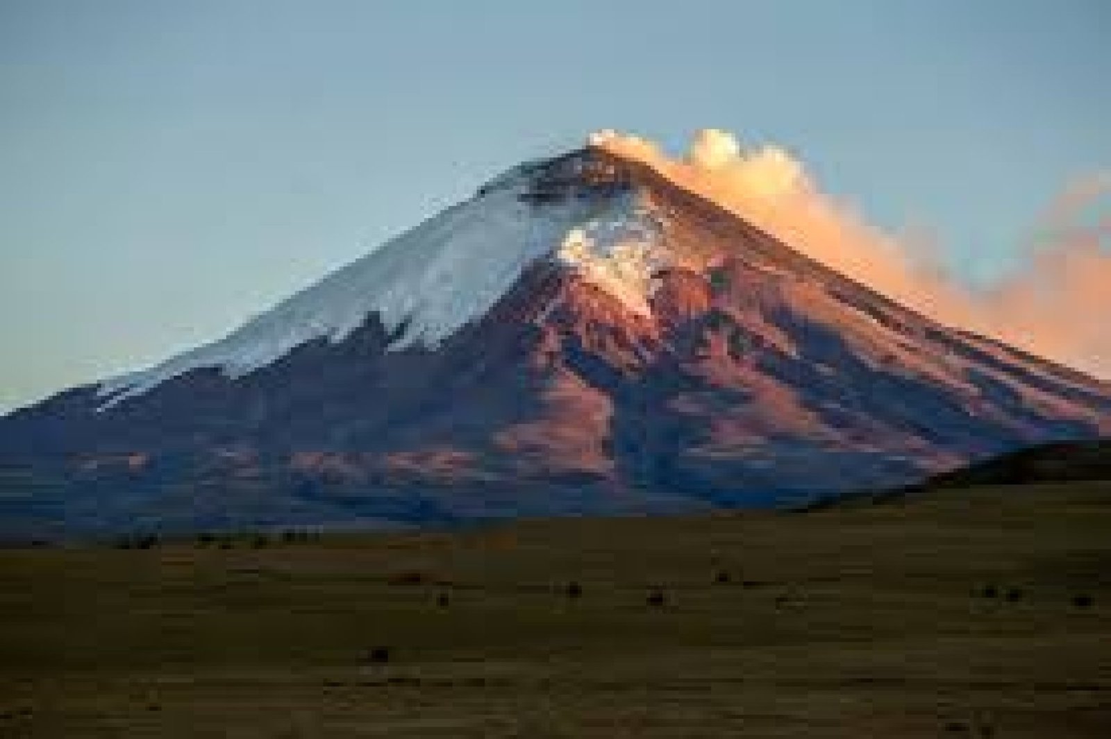 The Three Volcanoes Route: An Adventure through Mountains and Andean Landscapes