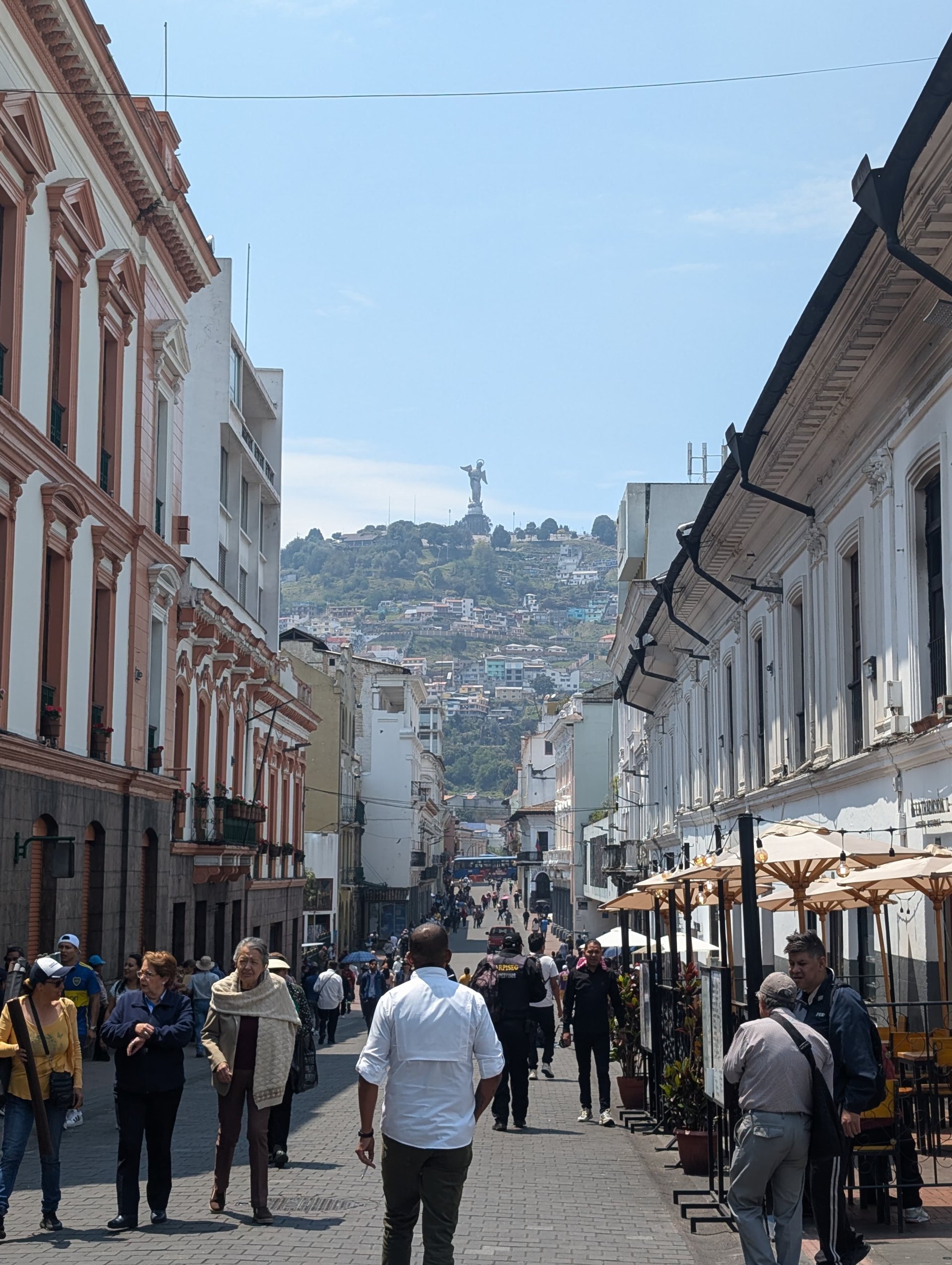 QUITO AND ITS SURROUNDINGS