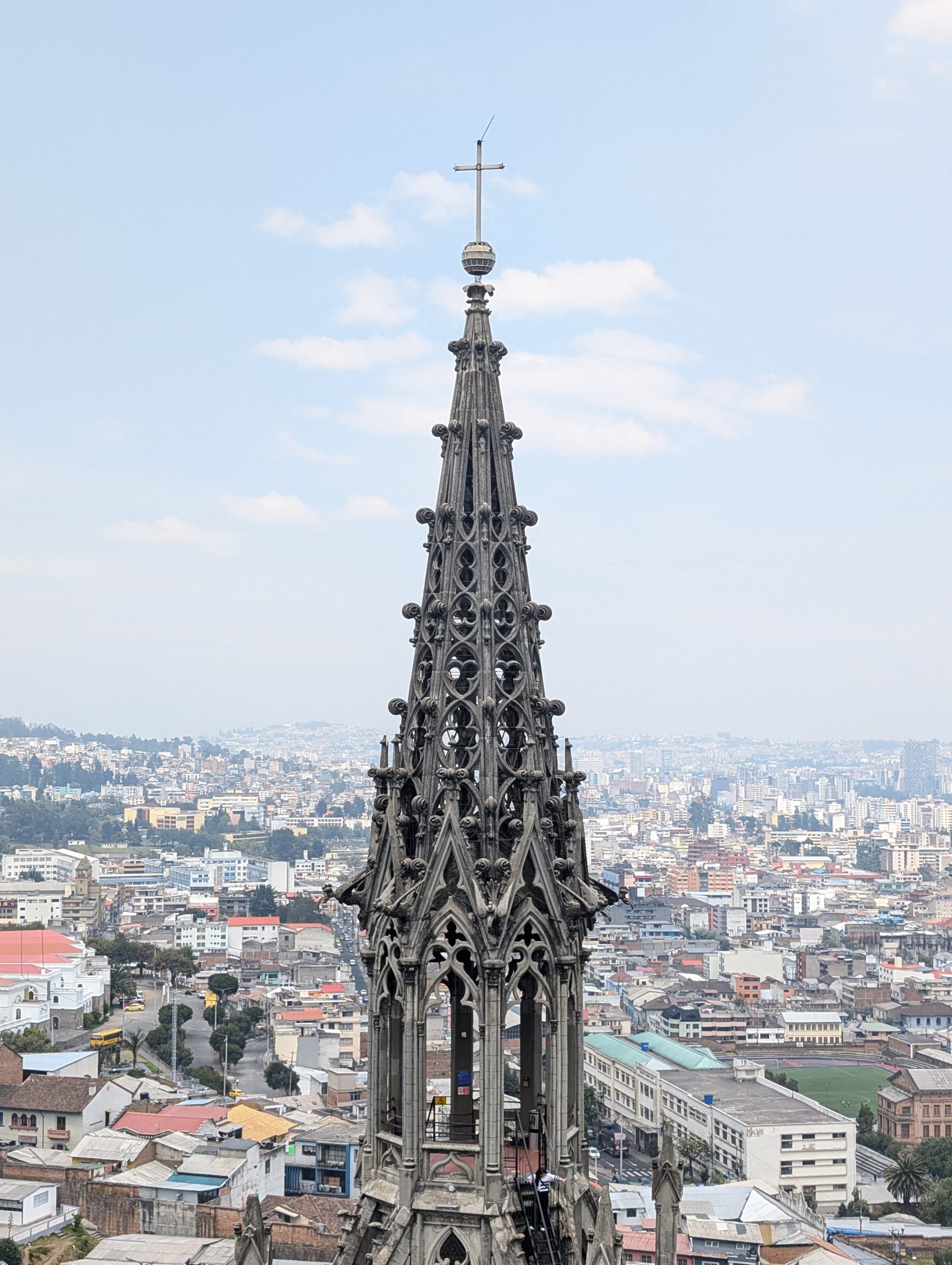 QUITO AND ITS SURROUNDINGS