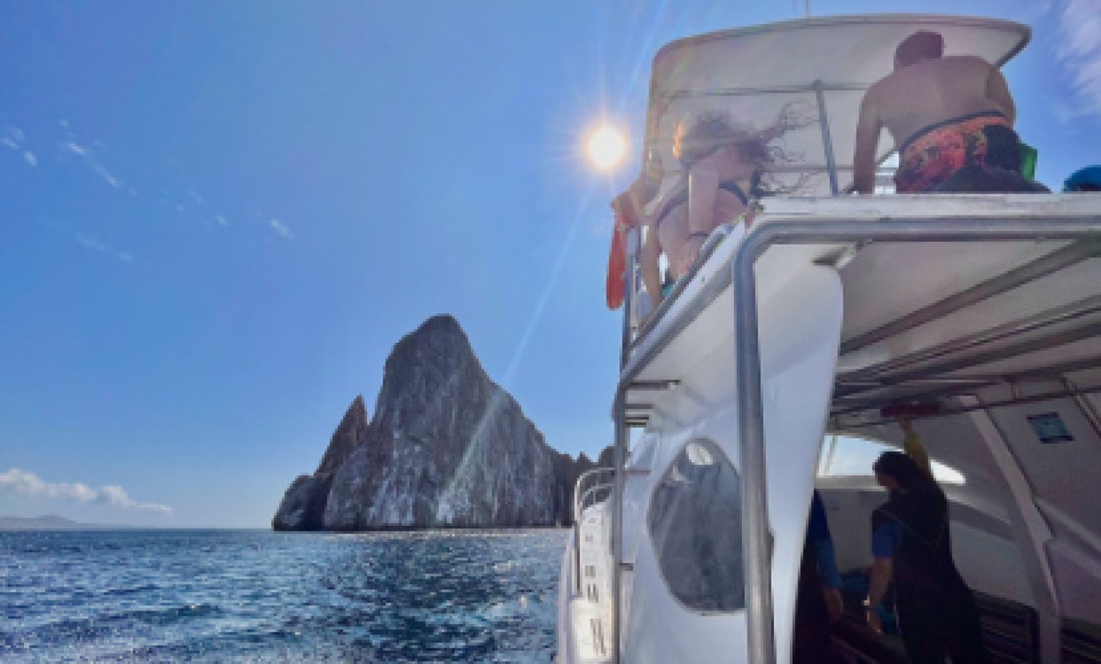 Tour 360° San Cristóbal Galápagos – Kicker Rock, Punta Pitt, Bahía Sardina y Rosa Blanca