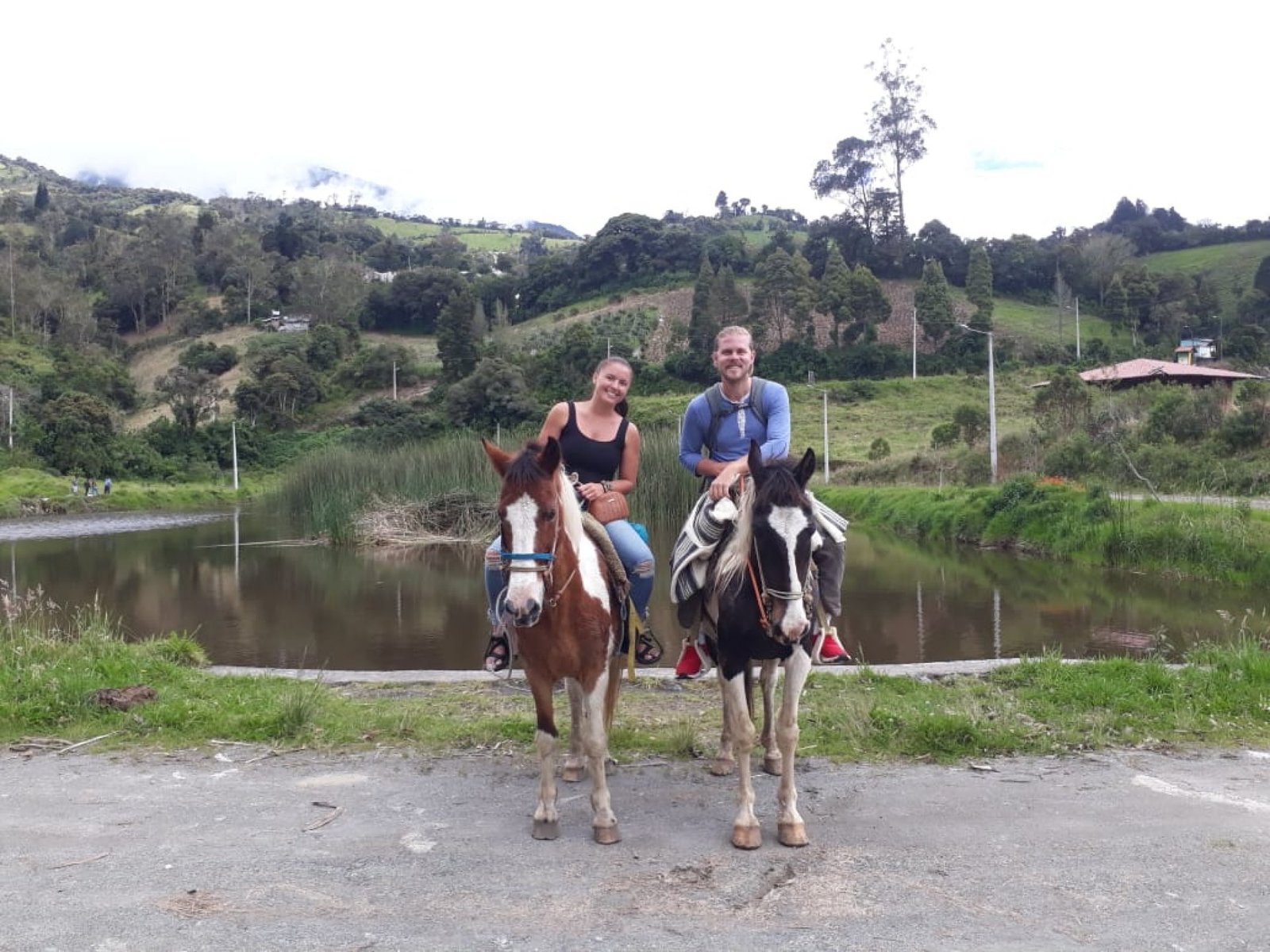 Cabalgatas en Baños Ecuador 