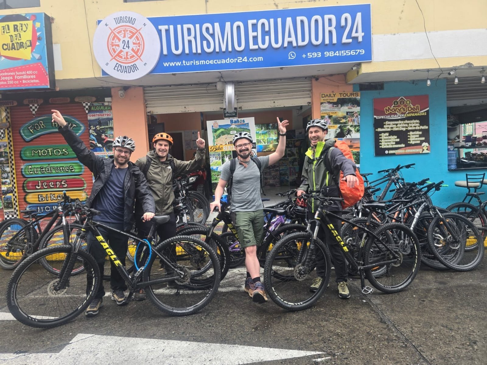 Mountain Biking Adventure + Refuge Hike Cotopaxi 1-Day Tour from Quito or Baños 