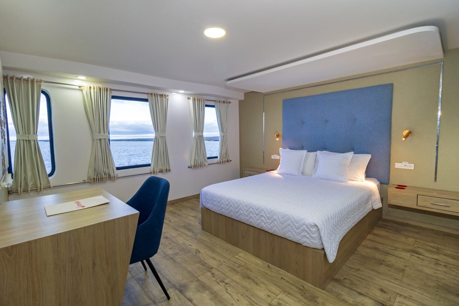 4 Day B - Grand Queen Beatriz Cruise