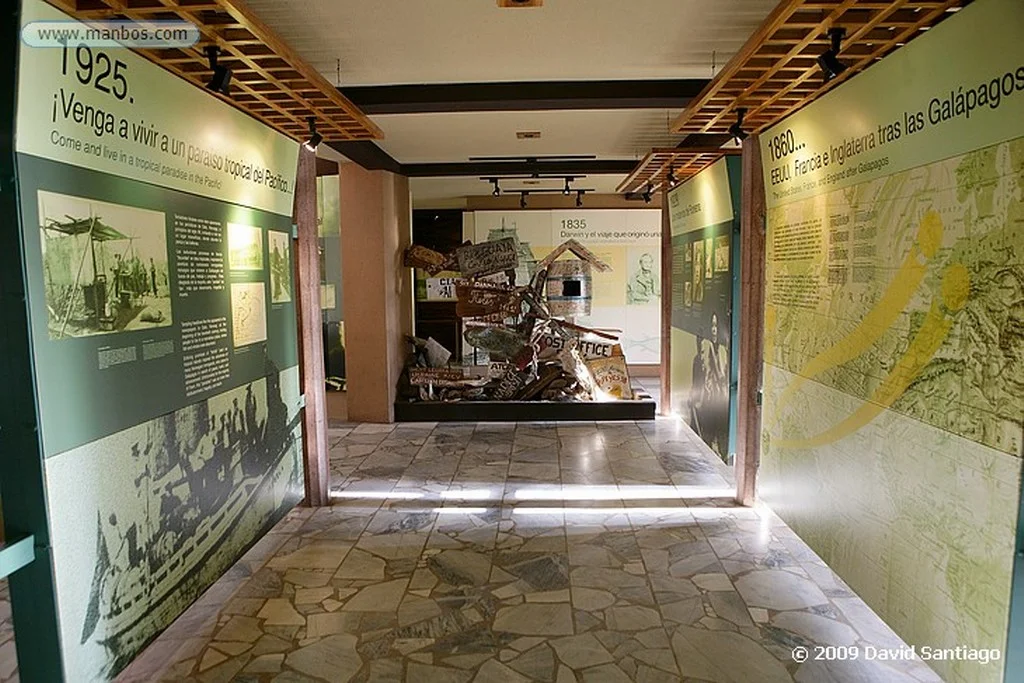 Historia de Galápagos, primeros pobladores y familia Cobos