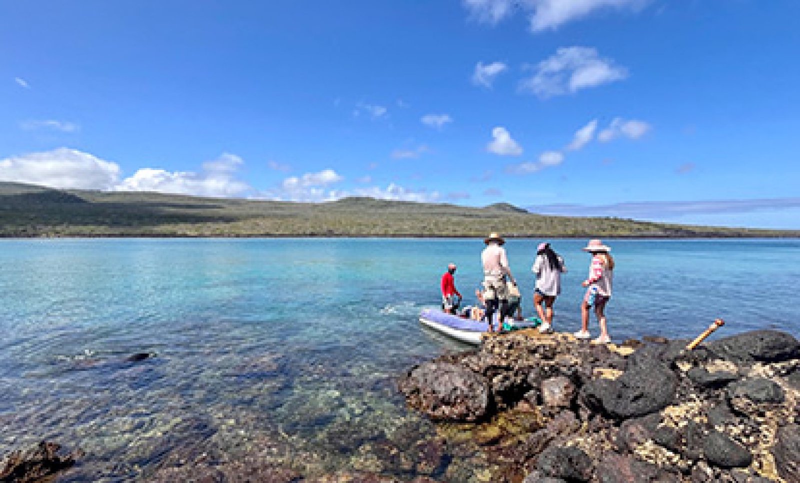 Tour Isla Lobos San Cristóbal – Senderismo, Lobos Marinos, Piqueros y Snorkeling