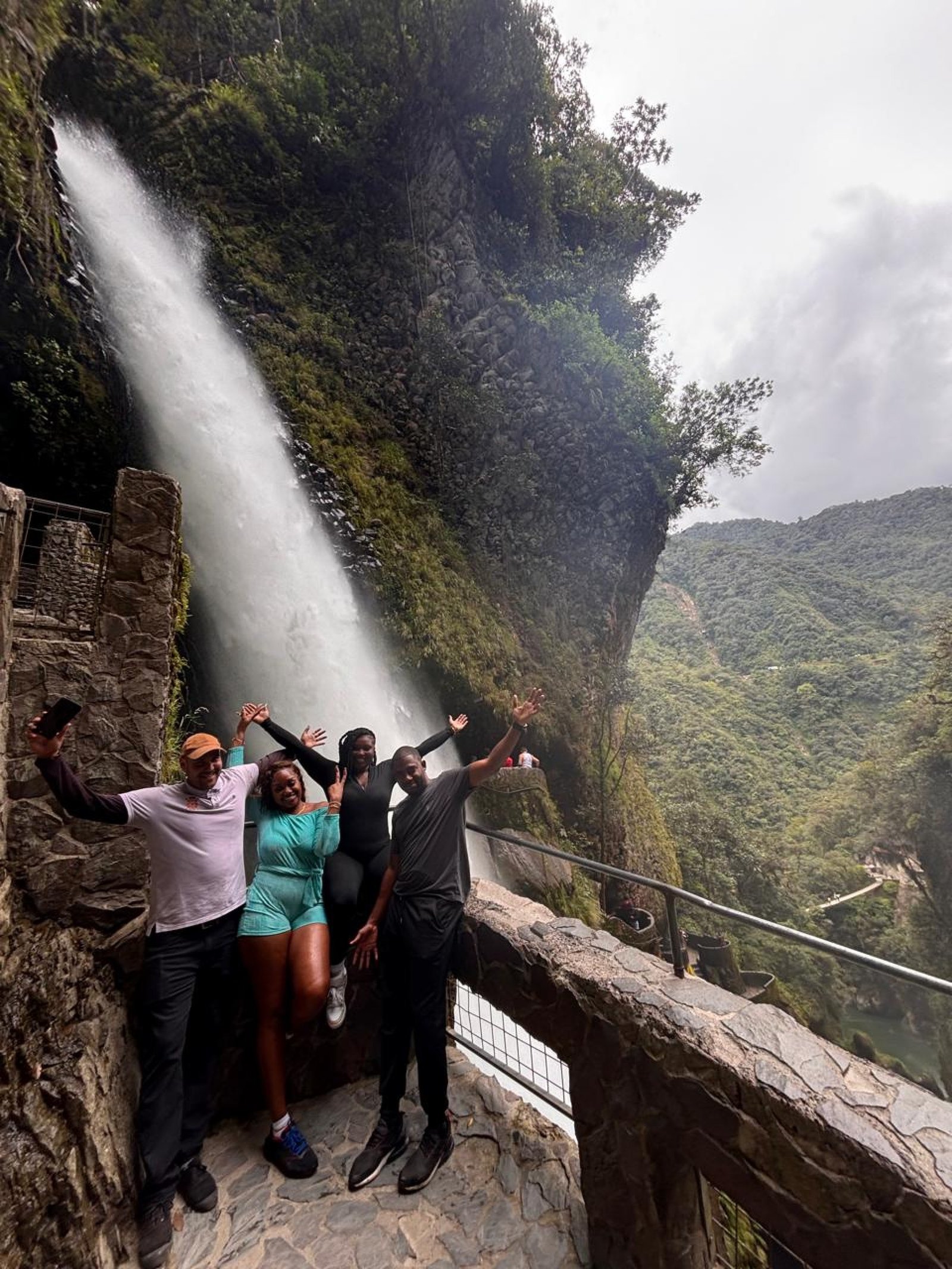 Tour privado al Pailon del Diablo Banos de Agua Santa Ecuador