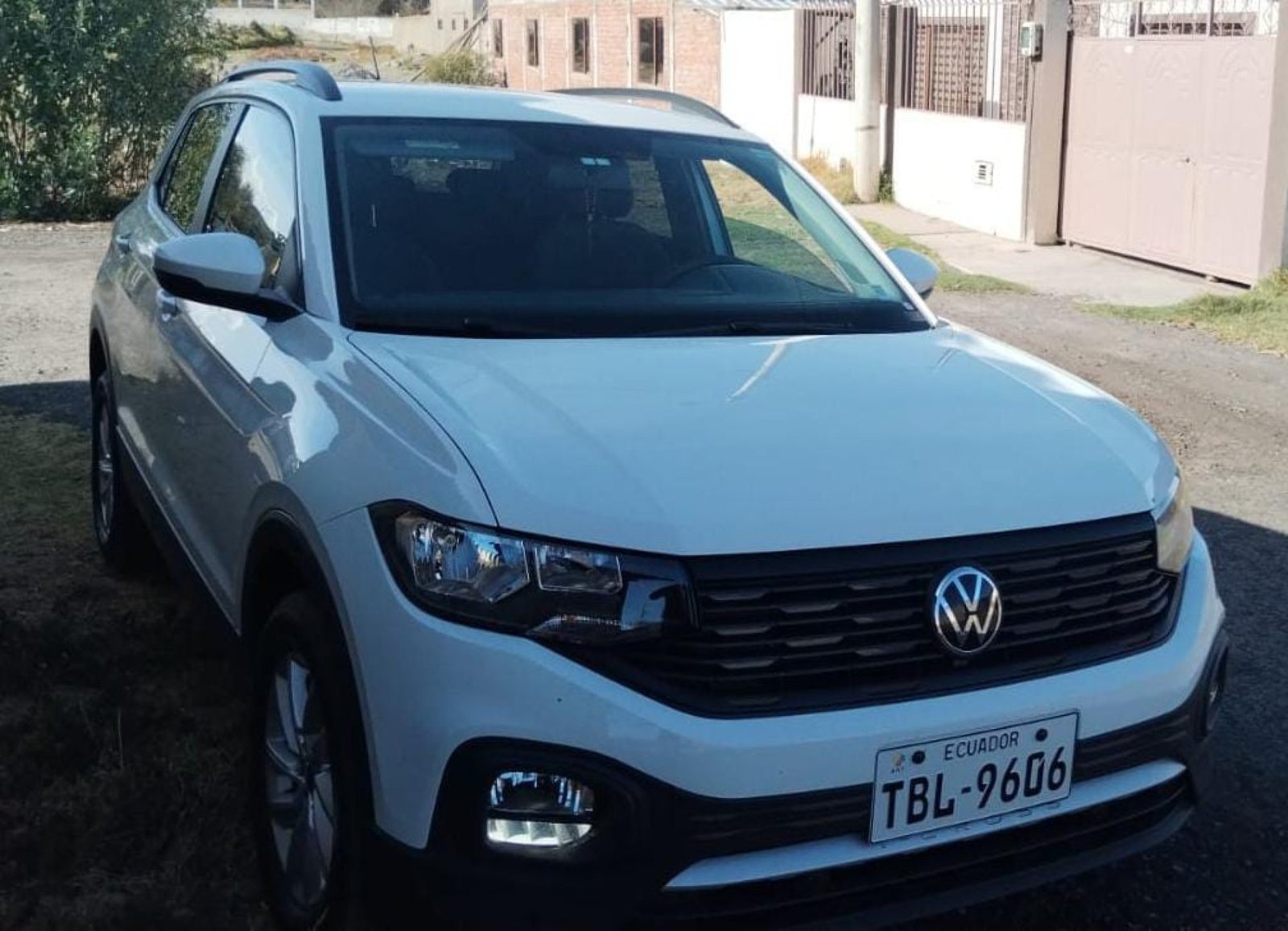 Private Transfer from Quito to Baños or Baños to Quito | Door-to-Door Transportation