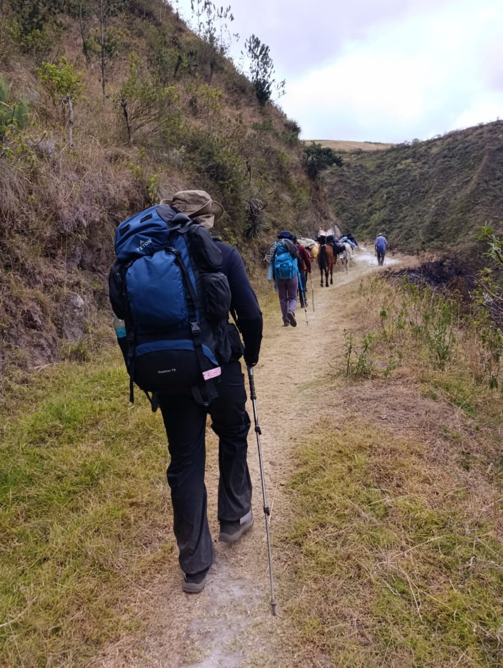 Tour Privado Quilotoa Loop 5 Días | Trekking en los Andes de Ecuador