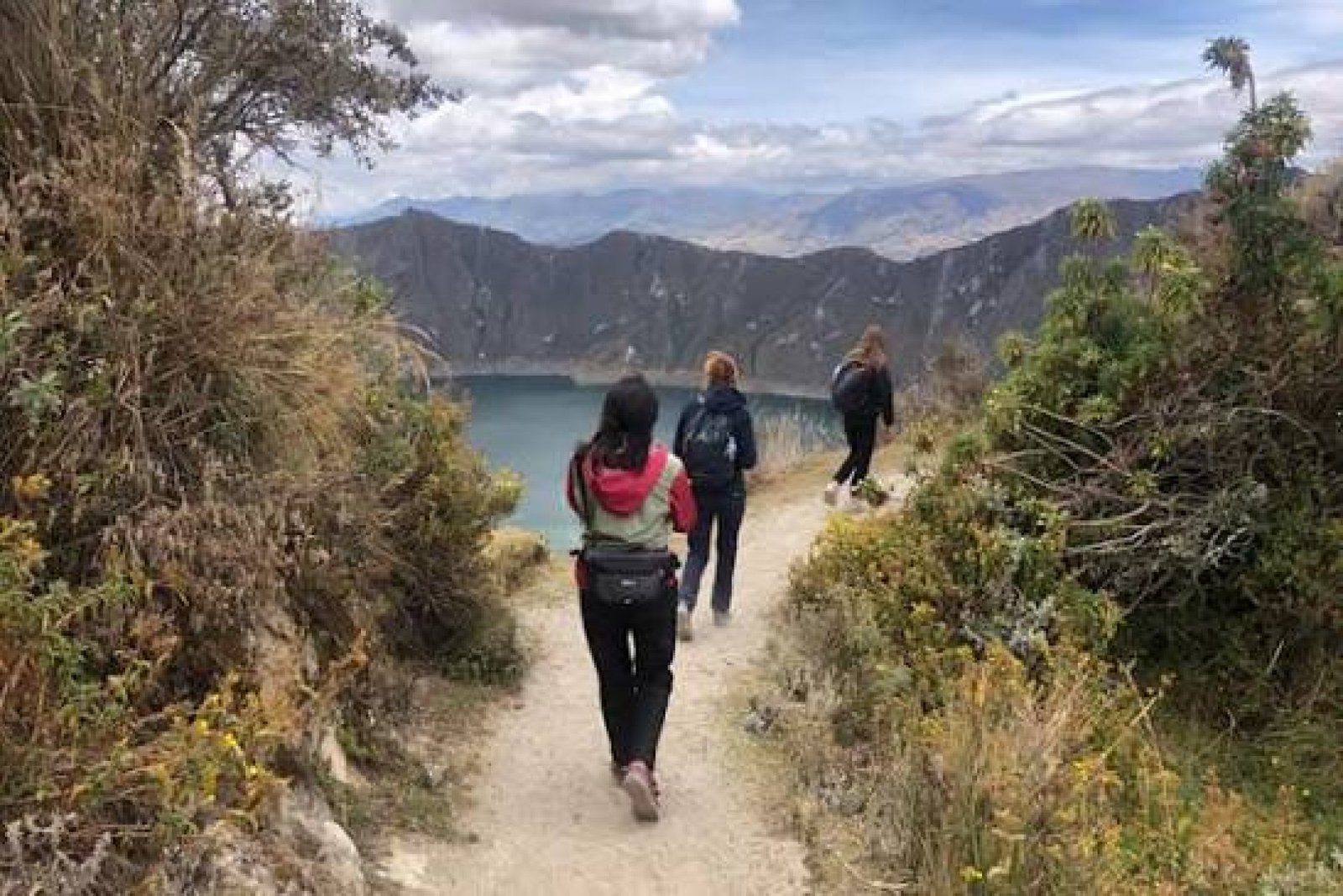Tour Privado Quilotoa Loop 5 Días | Trekking en los Andes de Ecuador